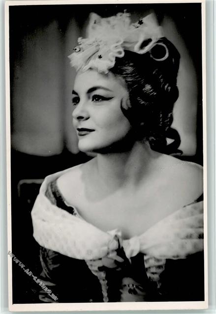 Celestina Casapietra (Soprano) - Short Biography