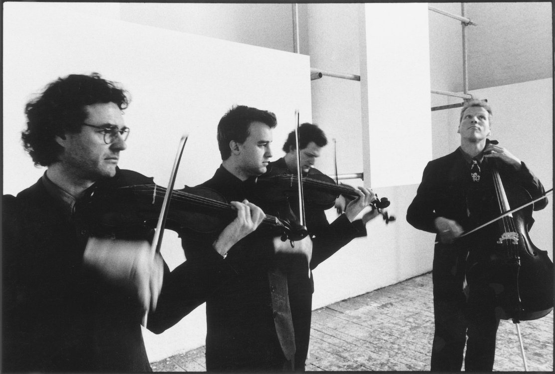 Modern String Quartet (String Quartet) - Short History [More Photos]