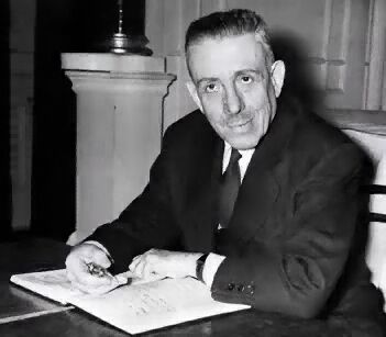 picture of composer Francis Poulenc